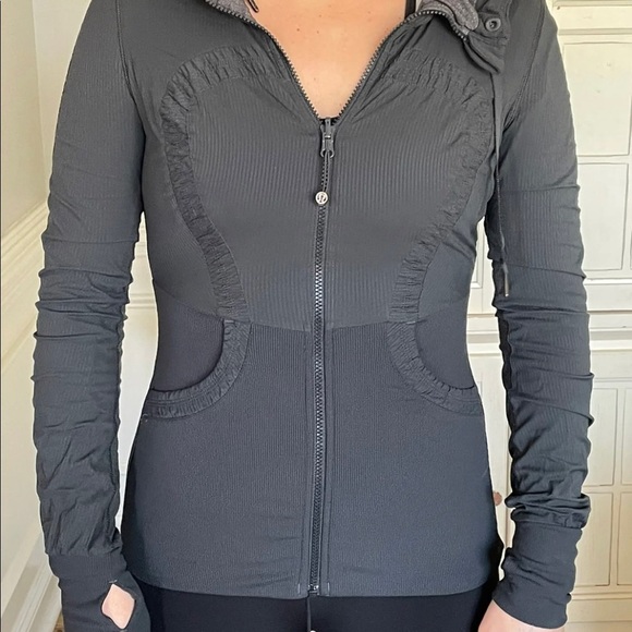 lululemon athletica Jackets & Blazers - 🌿Lululemon size 4 Reversible Jacket